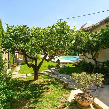 Feriehus Beautiful Home In Roccazzo Comiso